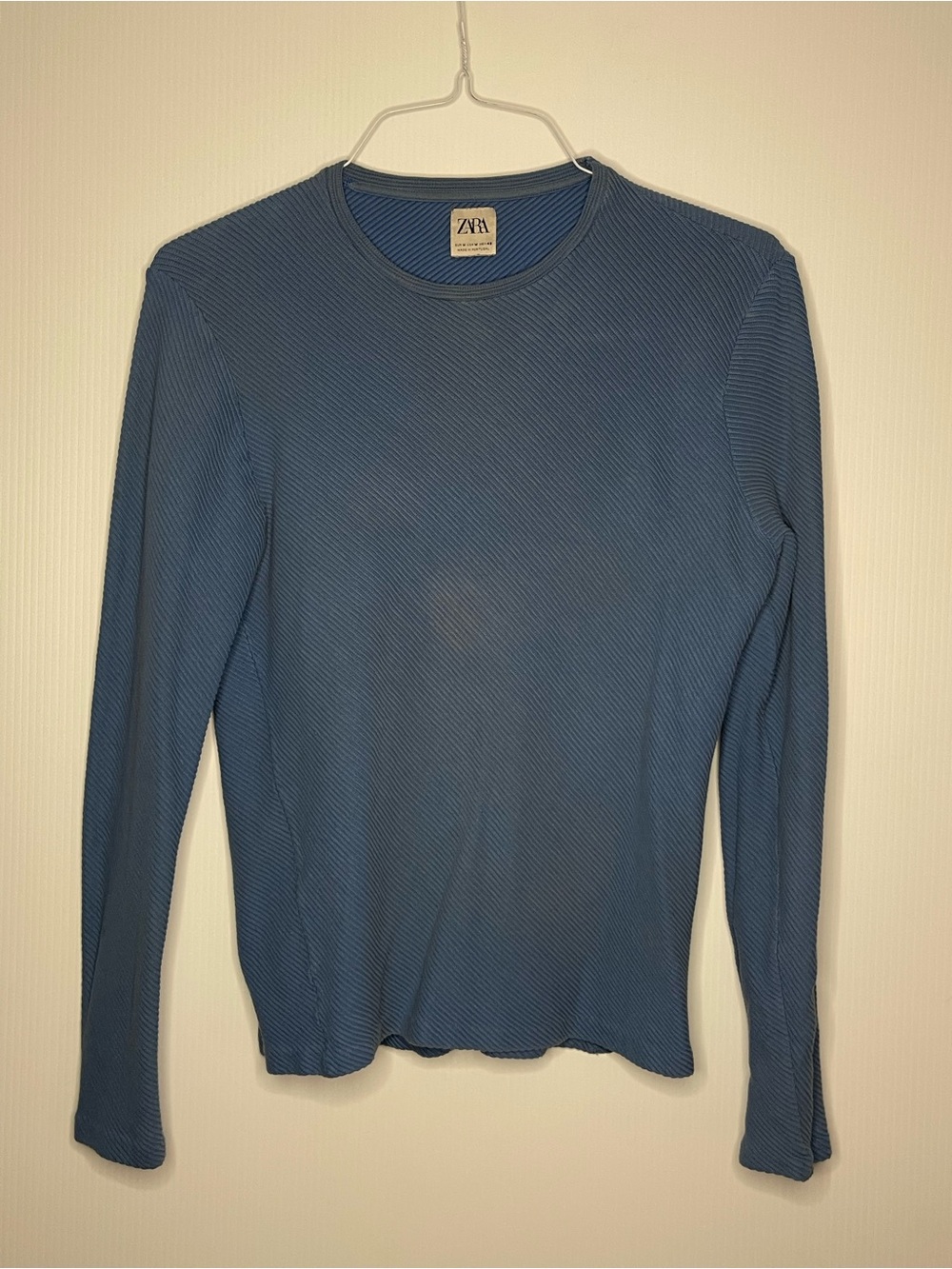 ZARA Men’s Blue Long-Sleeve Crewneck Shirt